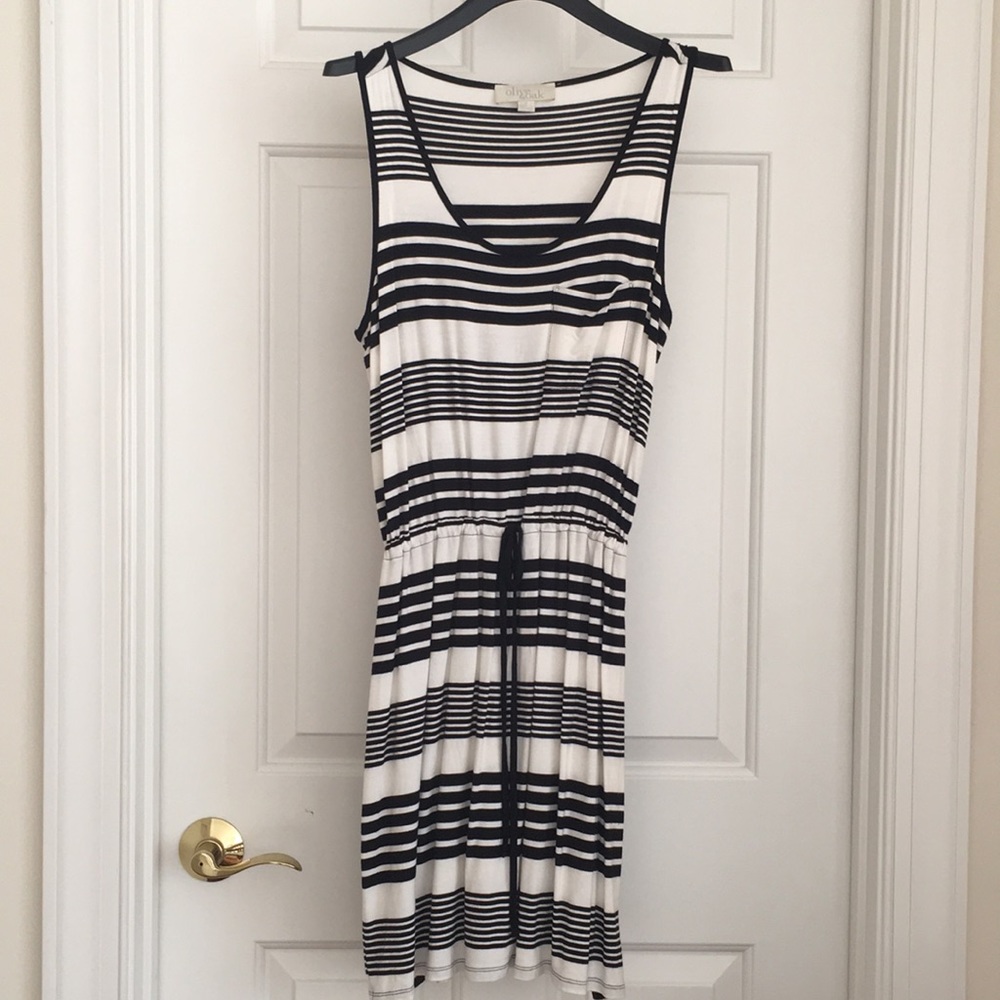 Olive & Oak Women’s Dress S Stripes Black White Sleeveless Long Cinched waist - Picture 1 of 9
